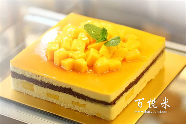 請問現(xiàn)在學(xué)習(xí)蛋糕技術(shù)好找工作嗎？去哪學(xué)習(xí)好呢？